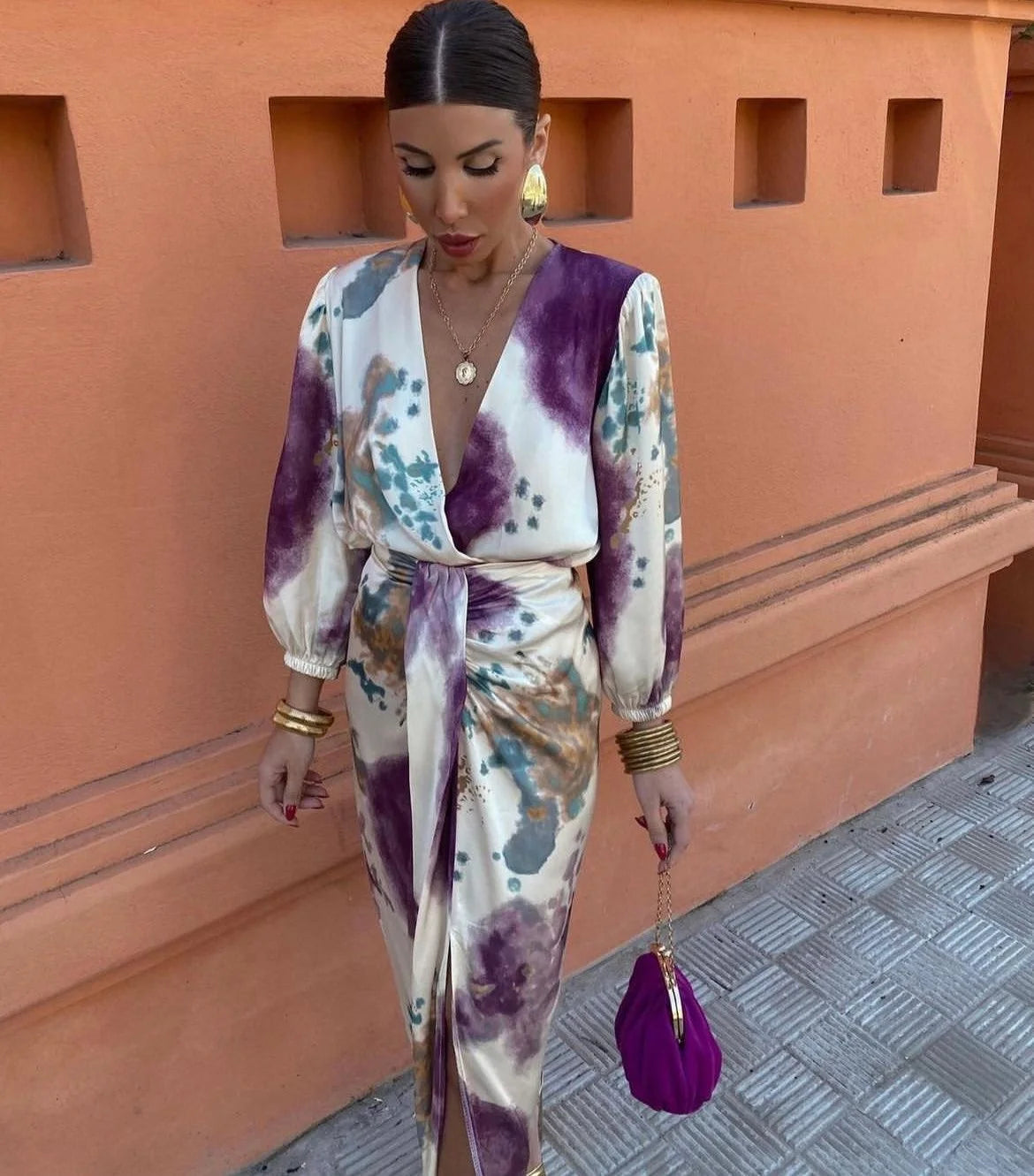 Elegáns lila V-nyakú ruha 💜