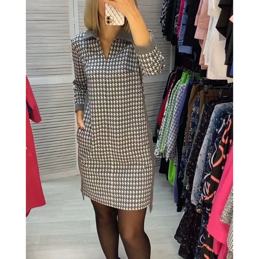 Kockás ruha hosszú ujjal és zsebekkel