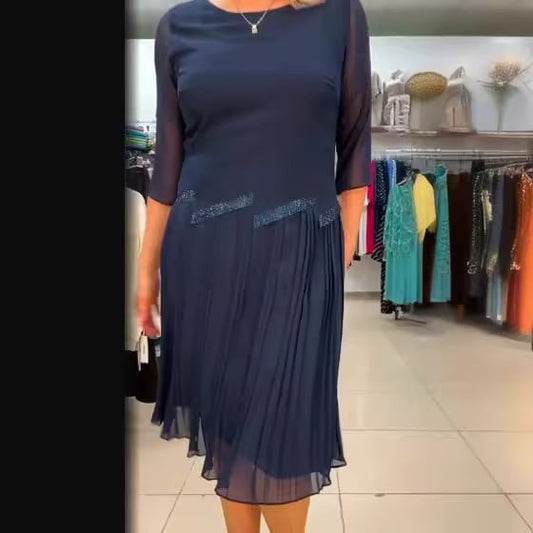 Elegáns, rakott, légies női ruha