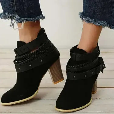 đąă35-43ă2023 Ăj nagymĂ©retƱ nĆi tĂ©li csizma hegyes orrĂș magassarkĂș elegĂĄns cipzĂĄras szatĂ©n csizma