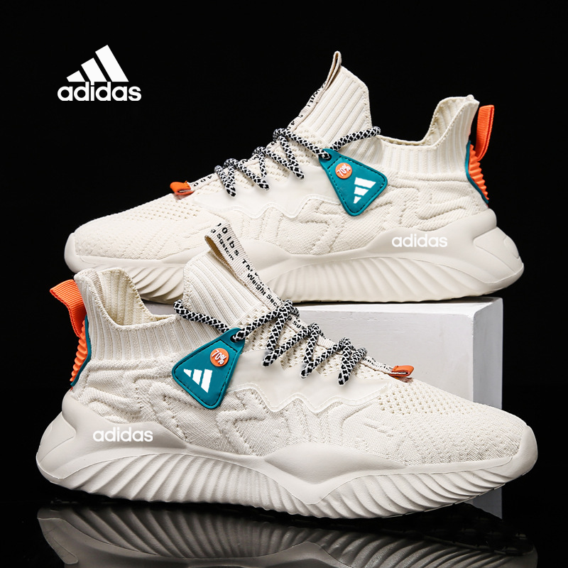 Adidas sportcipők szőtt anyagból és stílusos kiegészítőkkel