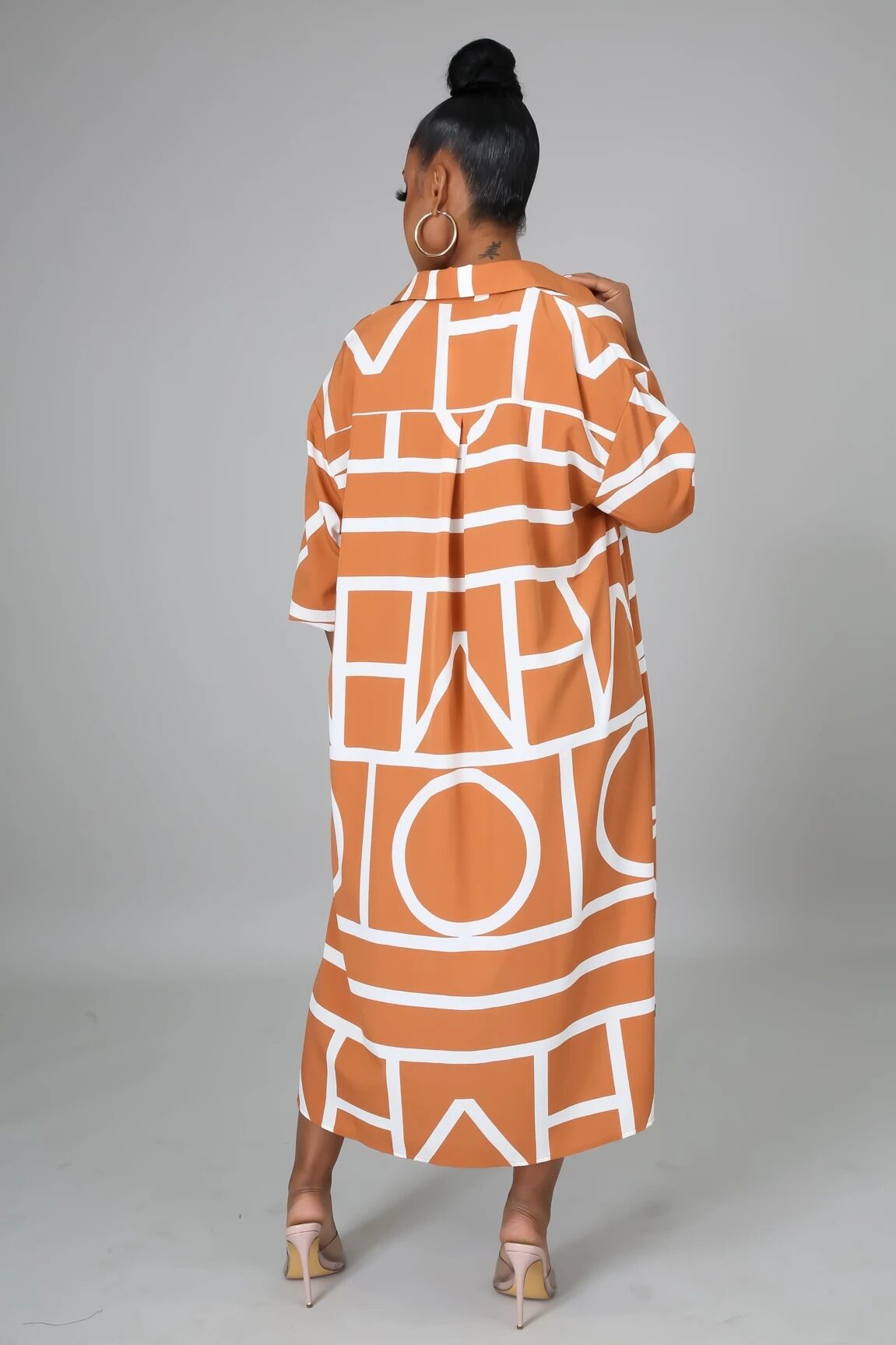 Absztrakt mintás ingruha