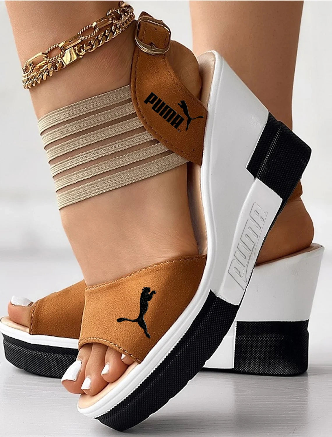 WEBHELYEM  Puma 2025 Wedge Platform női szandálok