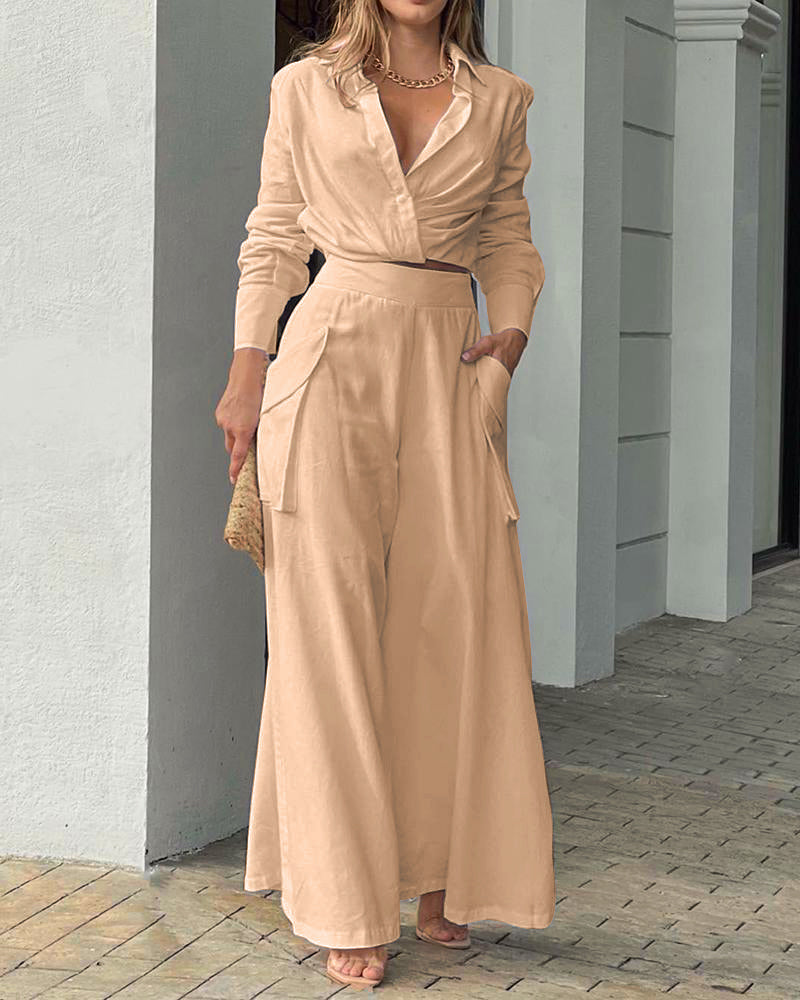 Színes, kétrészes alkalmi öltöny