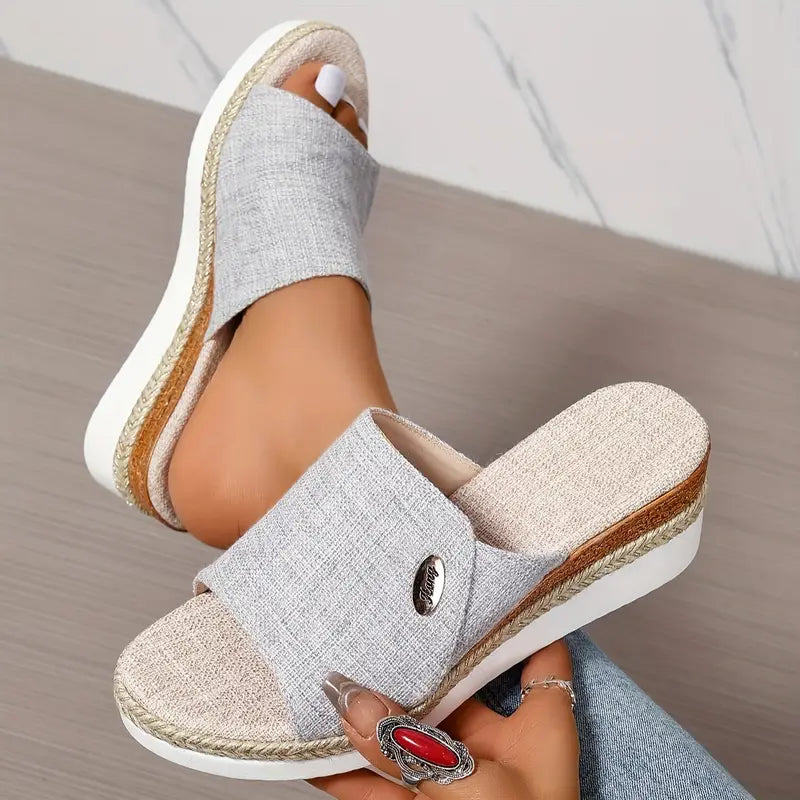 NŐI INGYENES CSÚSZTÁS ORTOPÉD SZANDÁLON