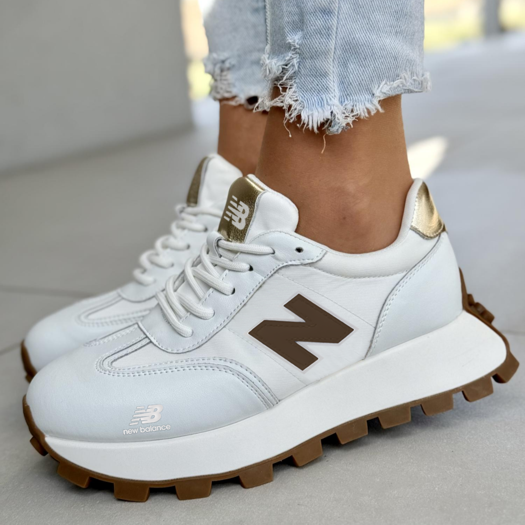 New Balance® női sportcipők természetes bőrből