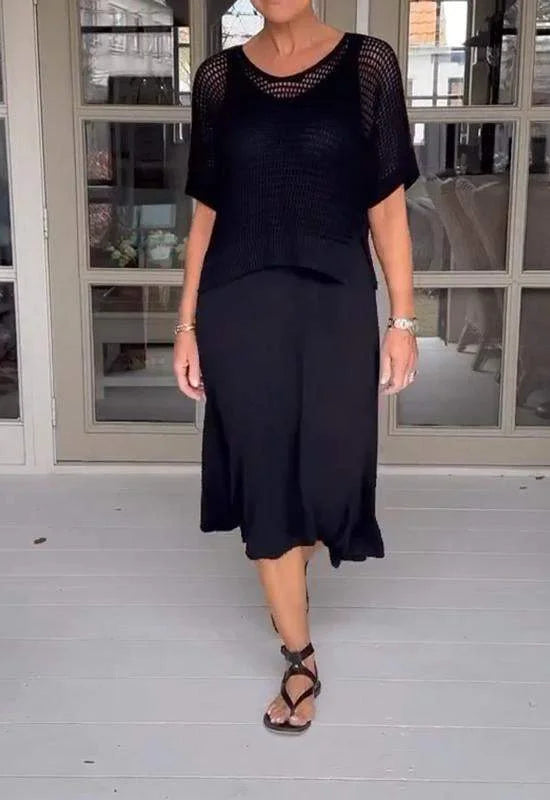 Kétrészes ruha pántokkal és áttört blúzzal