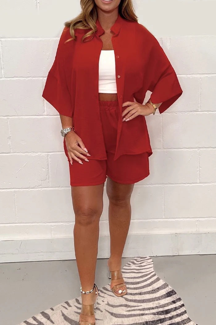 Új, kétrészes szett rövid ujjú inggel és rövidnadrággal