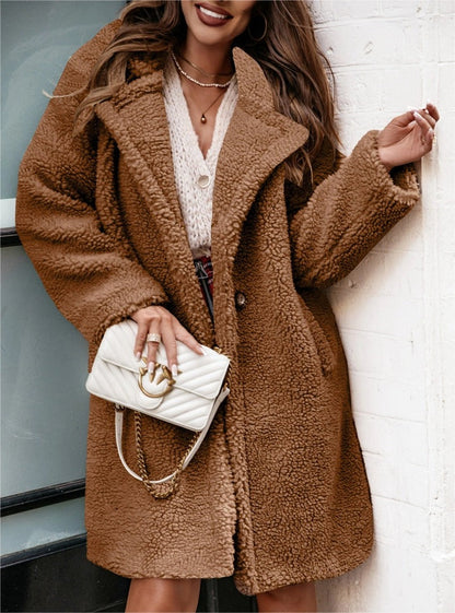 Női alkalmi hajtókás plüss kabát