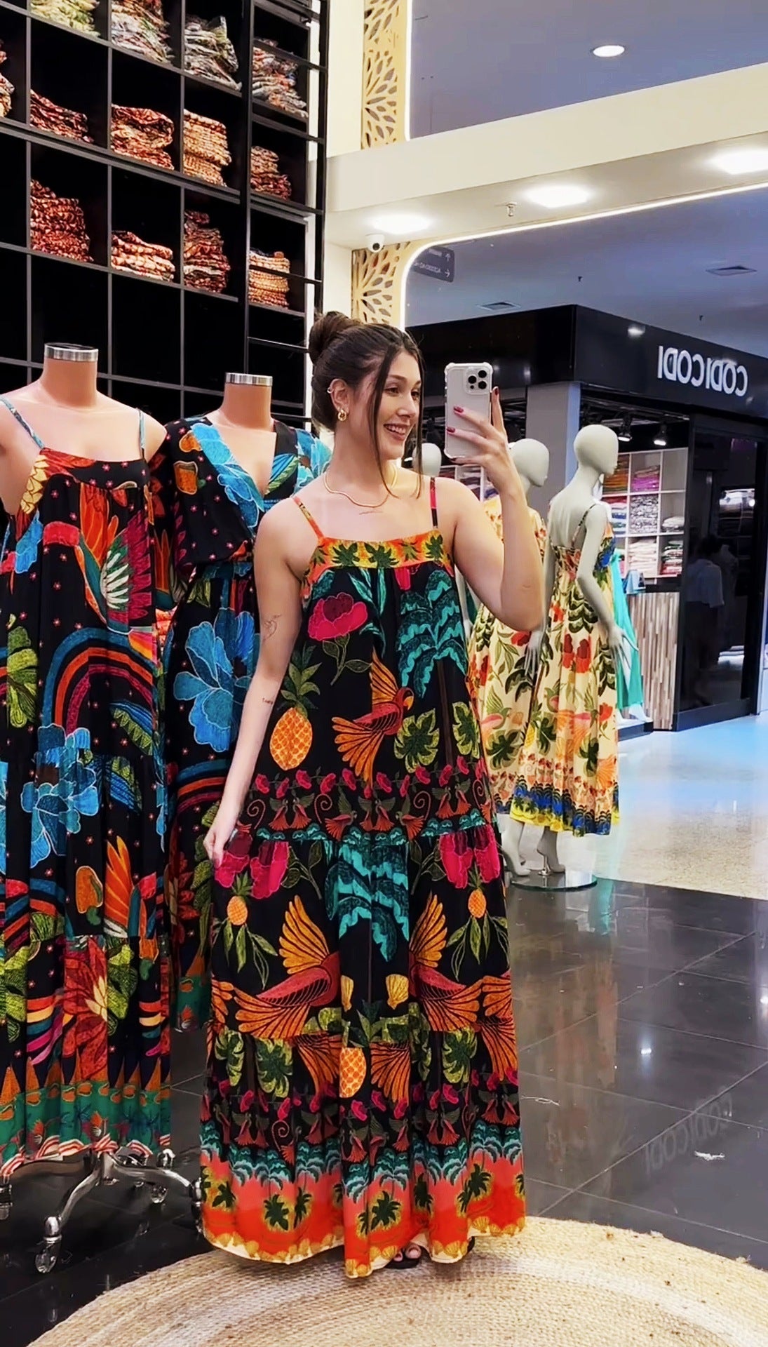 🔥2024-es új ujjatlan, nagy szegélyű hosszú pántos ruha