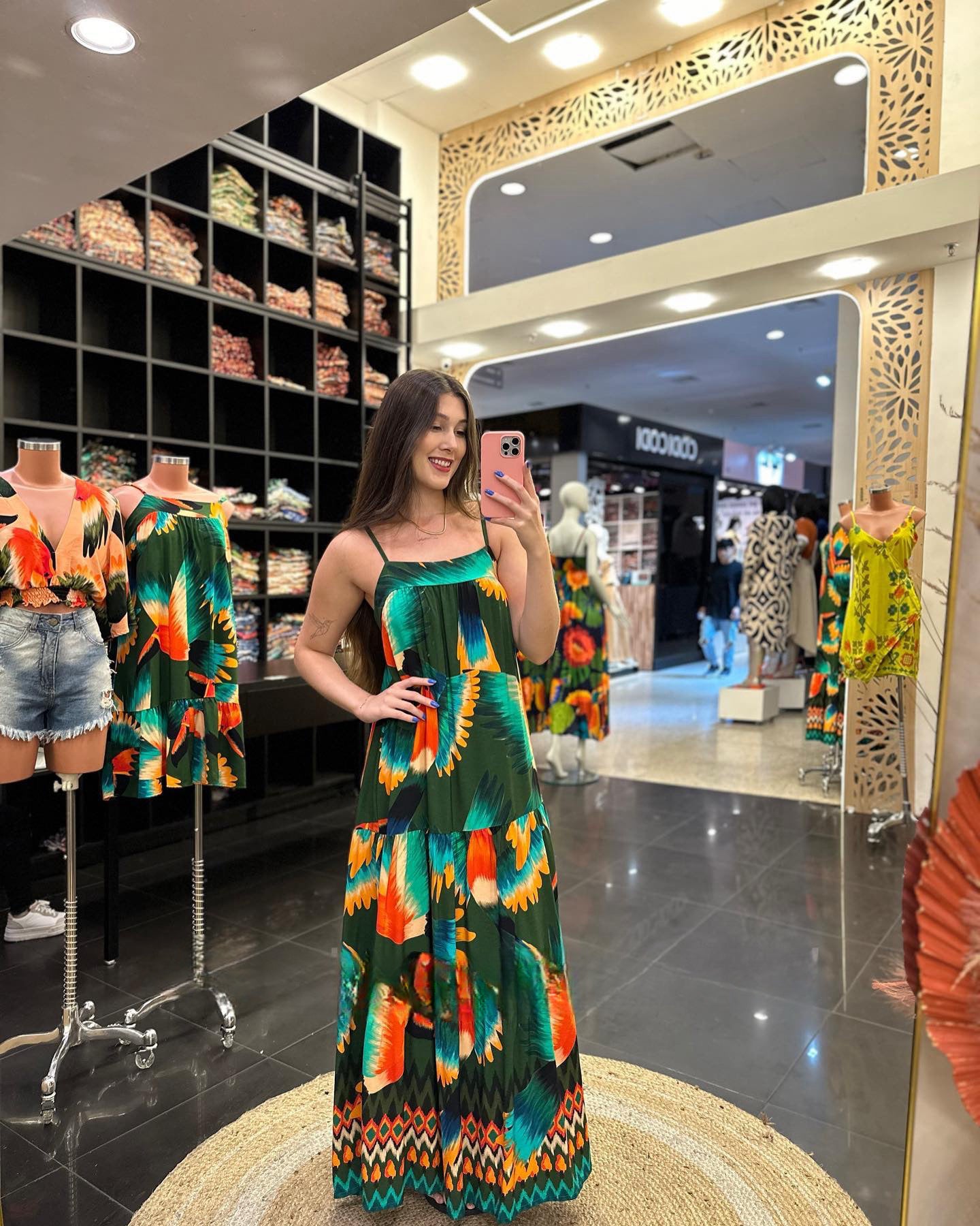 🔥2024-es új ujjatlan, nagy szegélyű hosszú pántos ruha