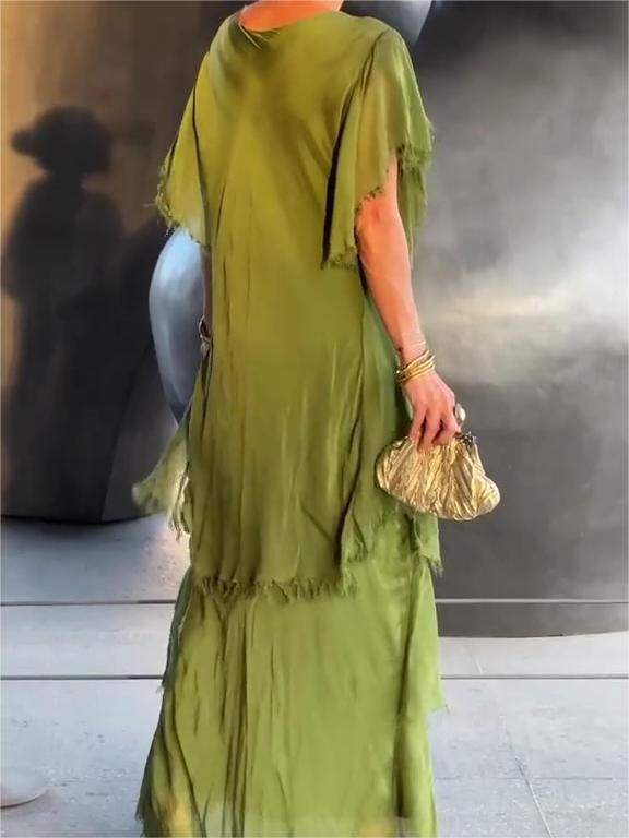 Az akció utolsó napján 🔥 egy elegáns V-nyakú maxi ruha