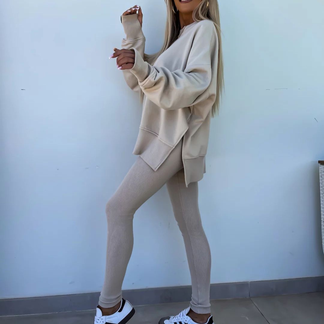 Kényelmes oversize pulóver és leggings szett