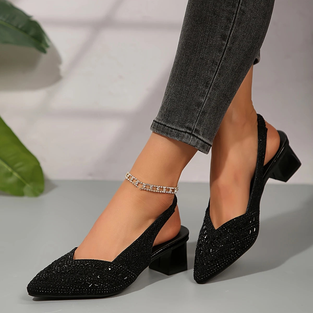 🔥Az akció utolsó napja - 50% kedvezmény - Női divatos szandálok vastag sarkú cipőkkel és kristályokkal