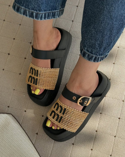 MADINGI MOTERIŠKI VASARINIAI SANDALAI SU STORU PADU PAPLŪDIMIO ATOSTOGOMS