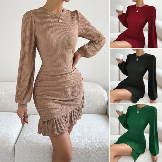 Divatos őszi-téli ruha hosszú ujjal, kötöttáruból