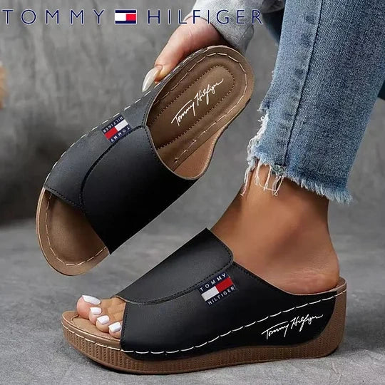 🔥Utolsó akció 50% kedvezménnyel - kényelmes női bőrpapucs vastag talppal és lábboltozat-támasztással