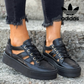 Adidas Originals női platformcipő lyukakkal, modern stílusban
