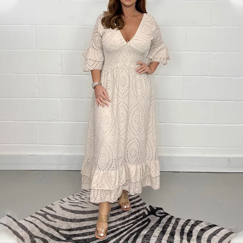 Alvarie – Elegáns, hímzett ruha összehúzott ujjakkal 2023 nyarára