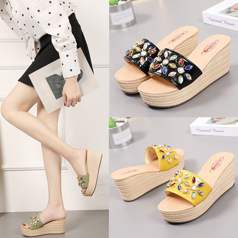 Új nyári színes flitteres papucs