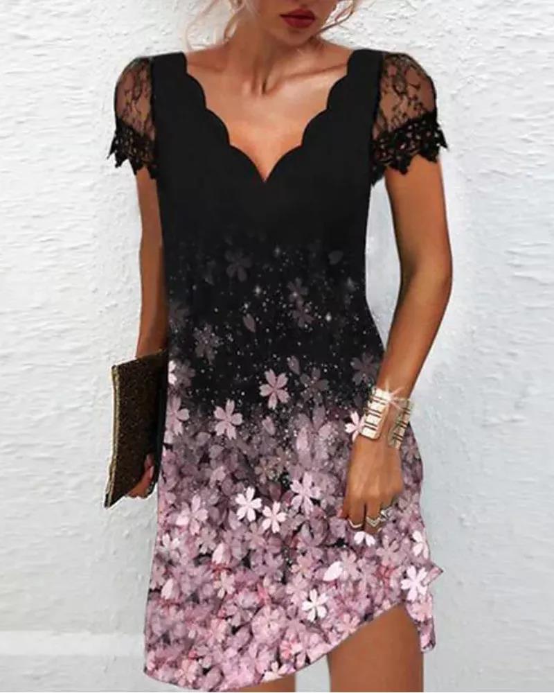 Csipke ujjú rövid ruha