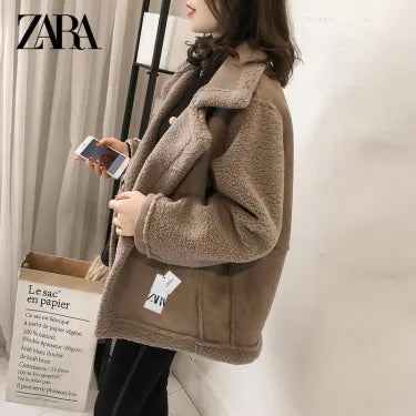 KIVÁLÓ MINŐSÉGŰ NŐI GYAPJÚ KABÁT