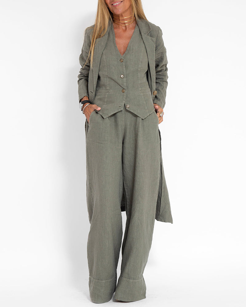 Alkalmi karcsúsított, hosszú gallérú kabát füles zsebekkel