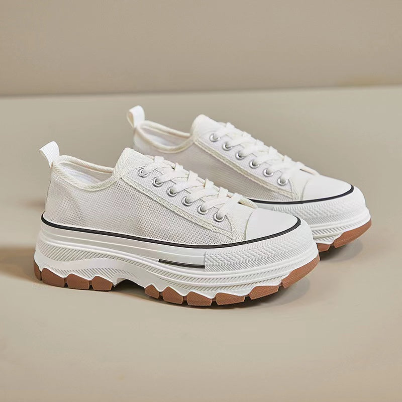 2023-AS NŐI LÉLEGZŐ VÁSZONCIPŐ VASTAG TALPVAL