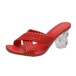 Fonott női szandál