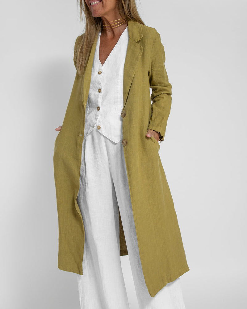 Alkalmi karcsúsított, hosszú gallérú kabát füles zsebekkel