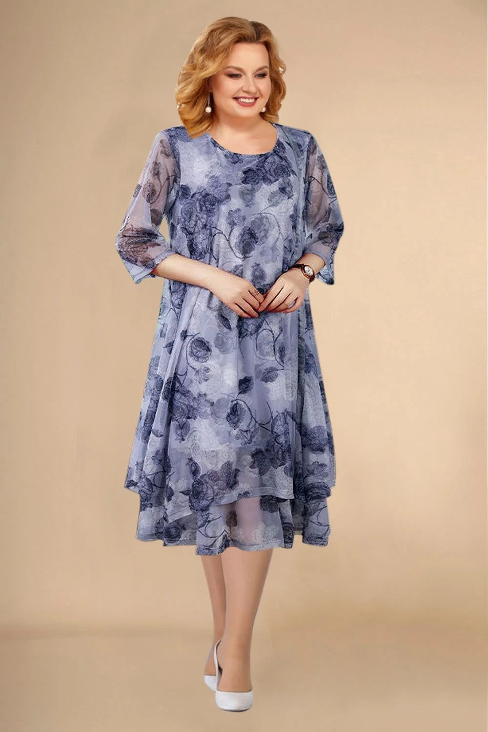 Rövid ujjú virágos midi ruha